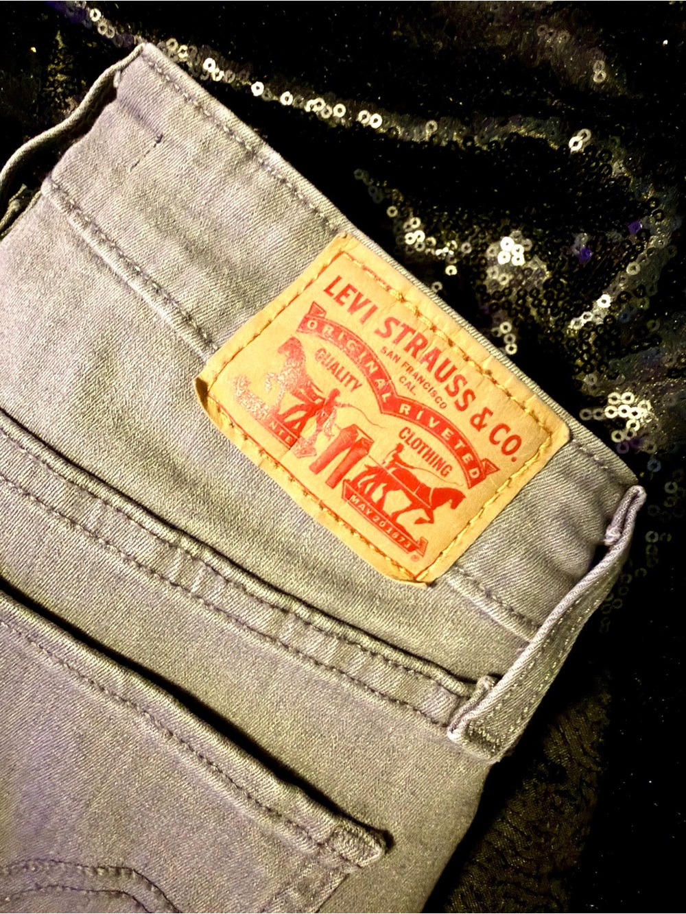 Levi's Women's 535 Light Grey Skinny Jeans with Leather Patch